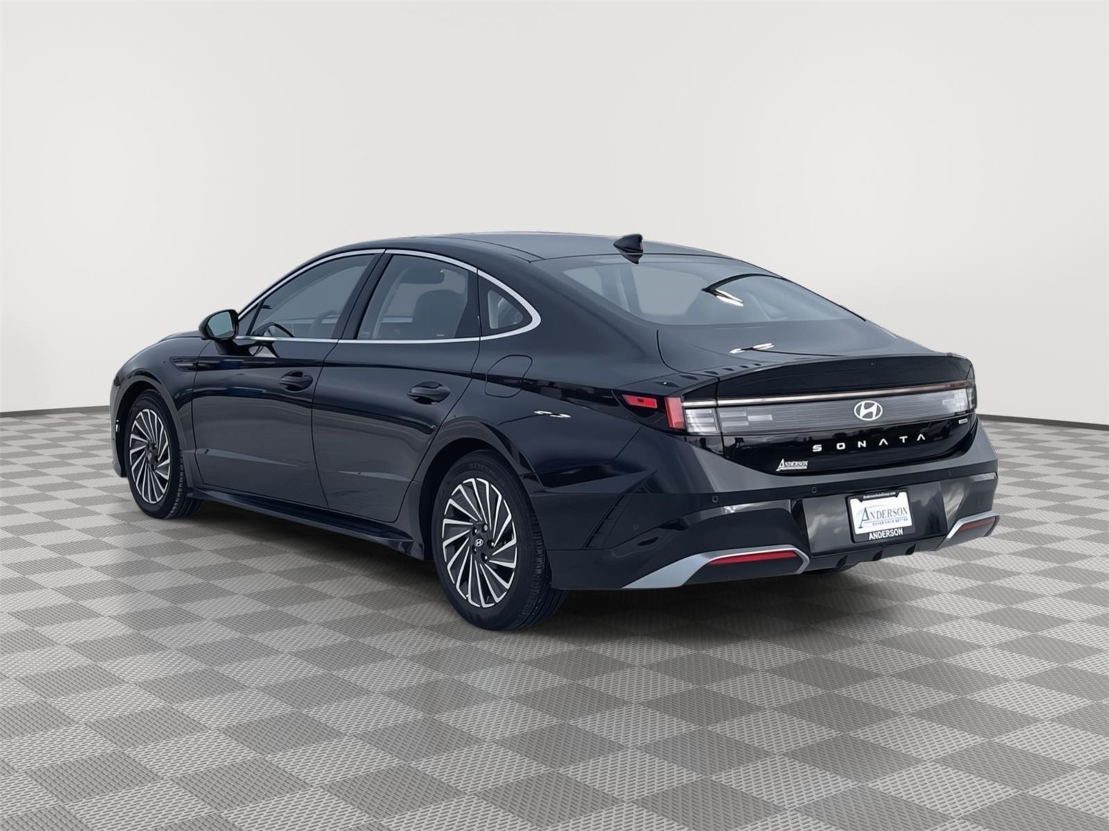 Pre-Owned 2025 Hyundai Sonata Hybrid for sale in Grand Island NE