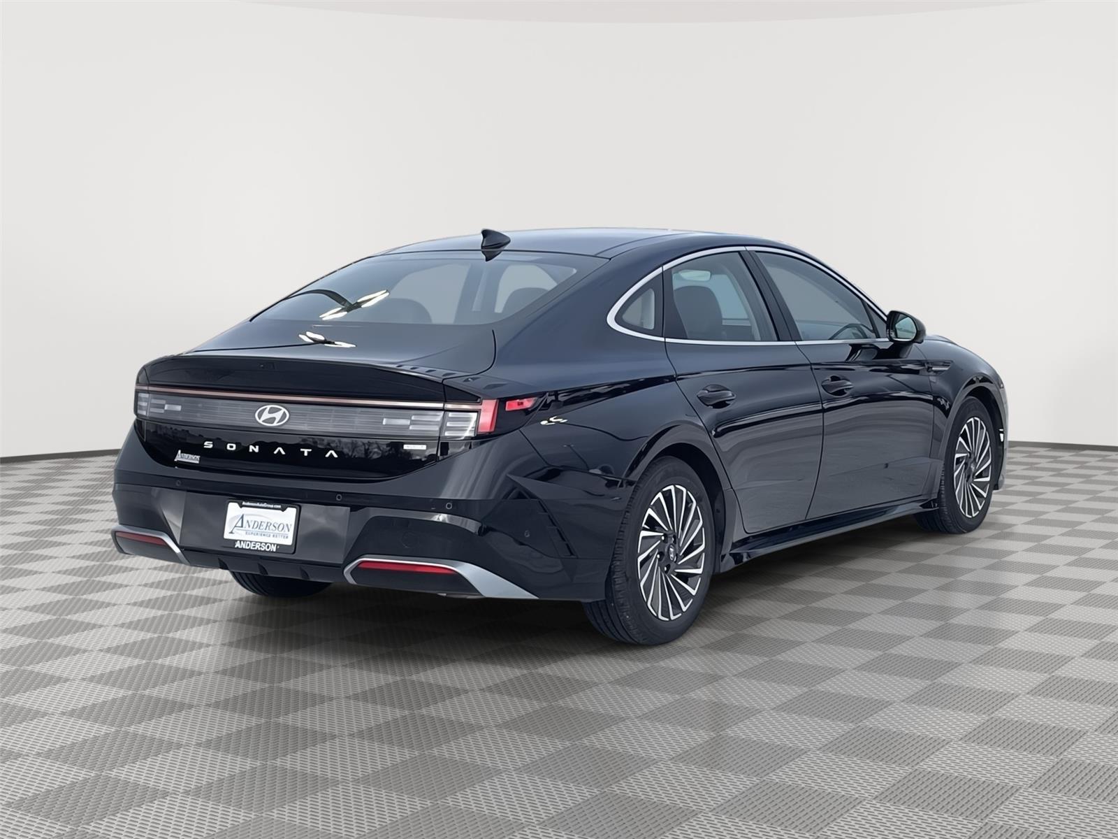 Used 2025 Hyundai Sonata Hybrid Limited Cars for sale in Grand Island NE