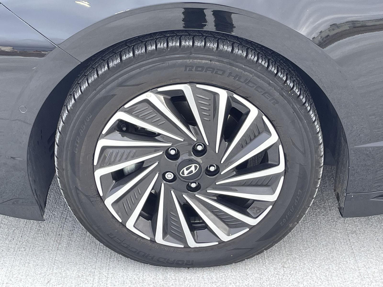 Used 2025 Hyundai Sonata Hybrid Limited Cars for sale in Grand Island NE