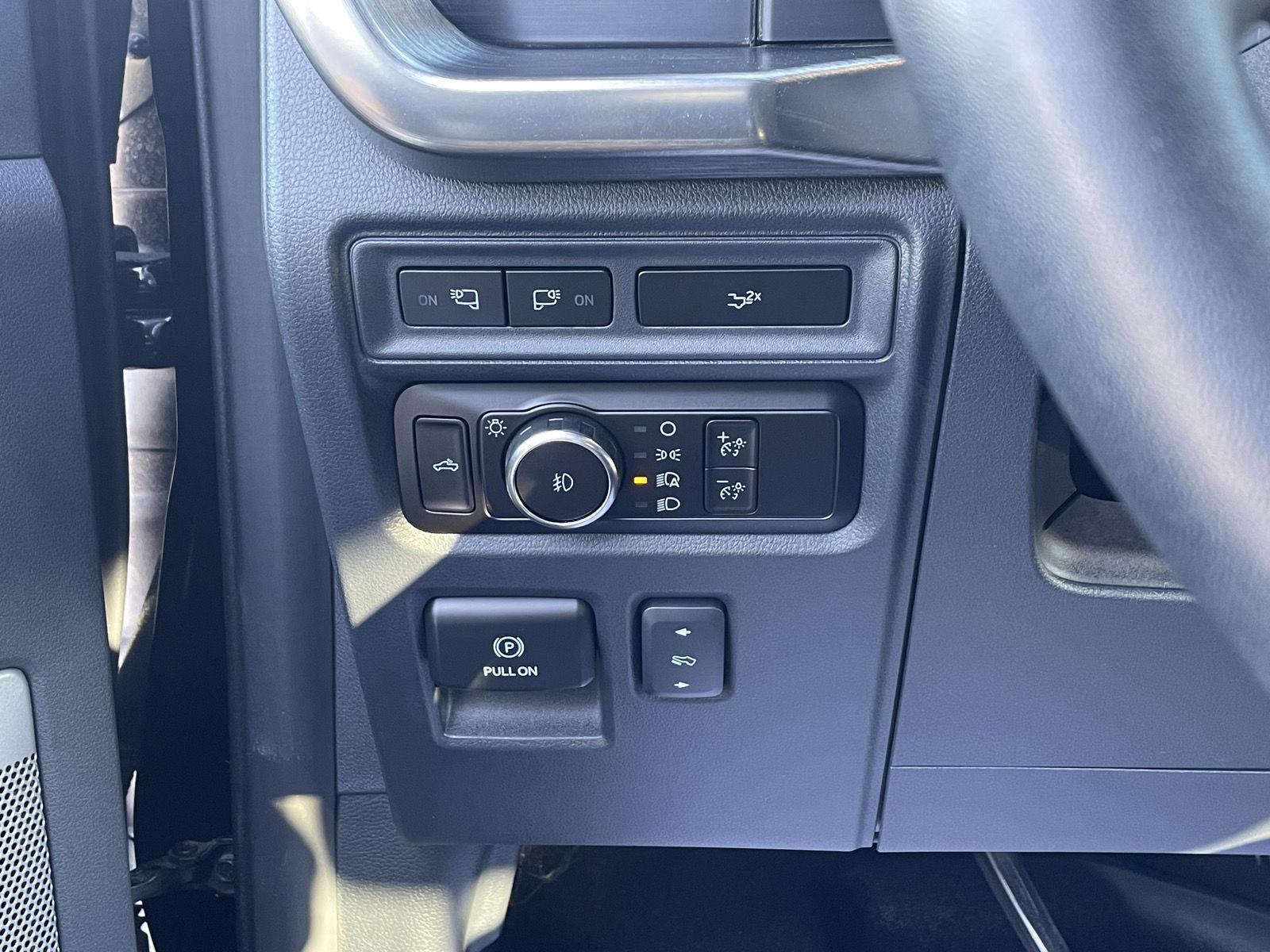 Used 2023 Ford F-150 Lariat Crew Cab Truck for sale in Grand Island NE