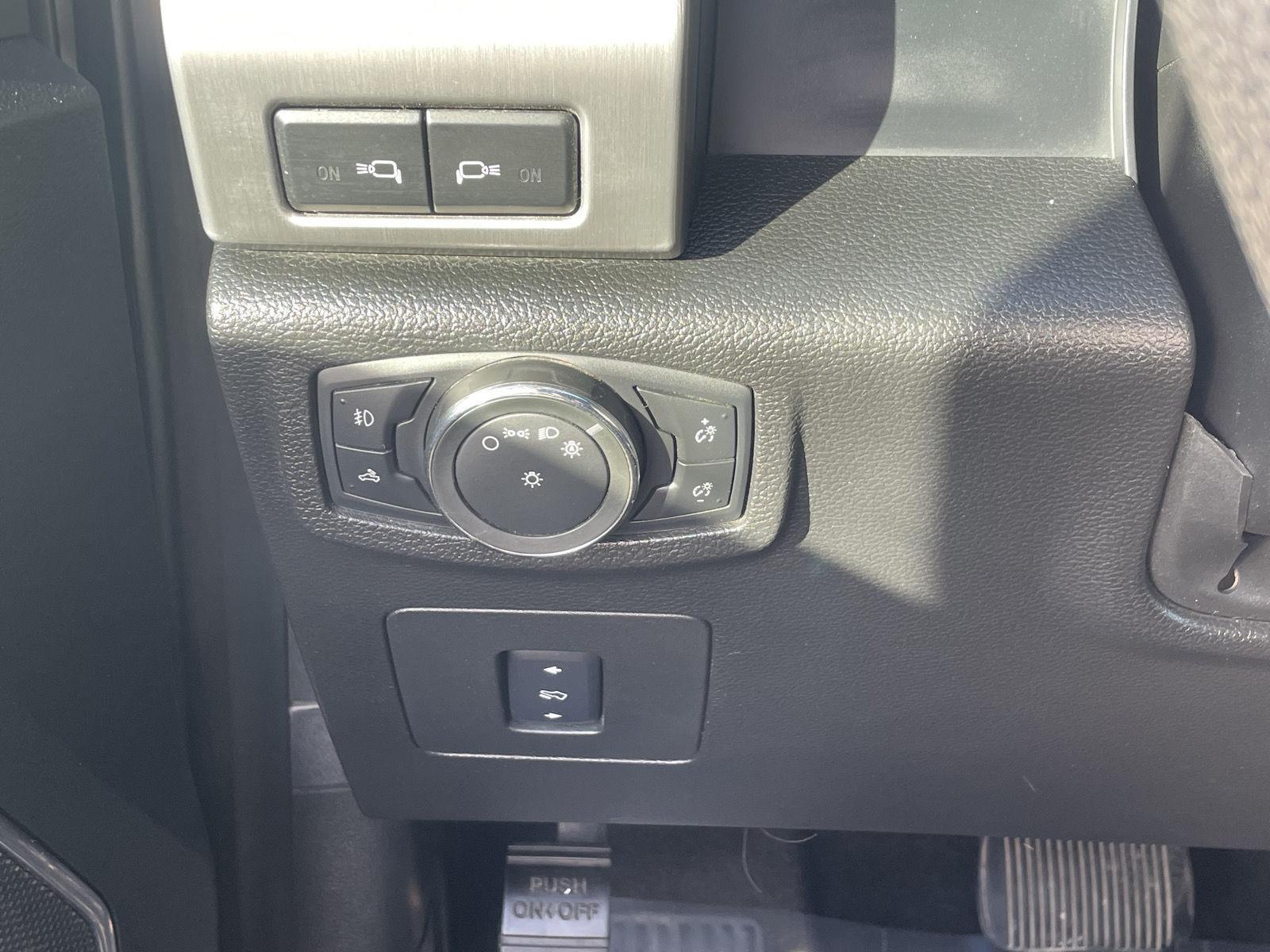 Used 2015 Ford F-150 Platinum Crew Cab Truck for sale in Grand Island NE