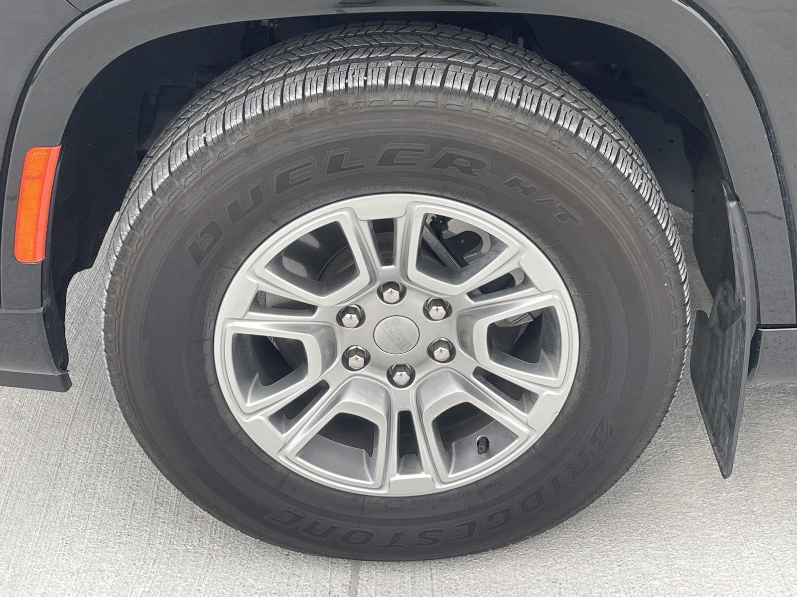 Pre-Owned 2024 Jeep Wagoneer for sale in Grand Island NE