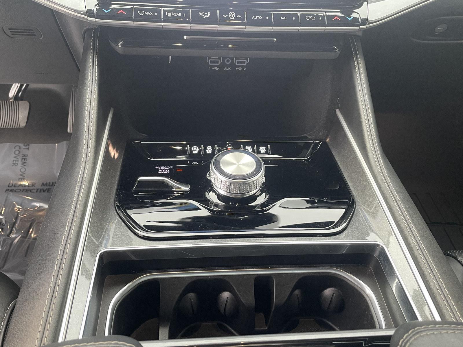 Pre-Owned 2024 Jeep Wagoneer for sale in Grand Island NE