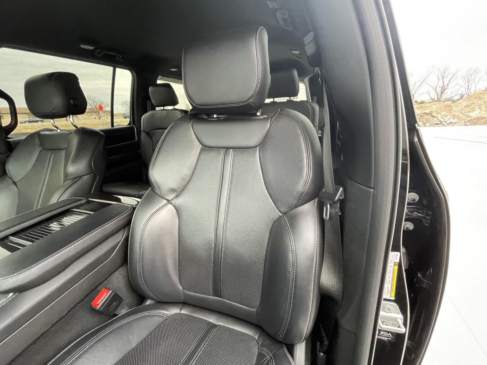 Pre-Owned 2024 Jeep Wagoneer for sale in Grand Island NE