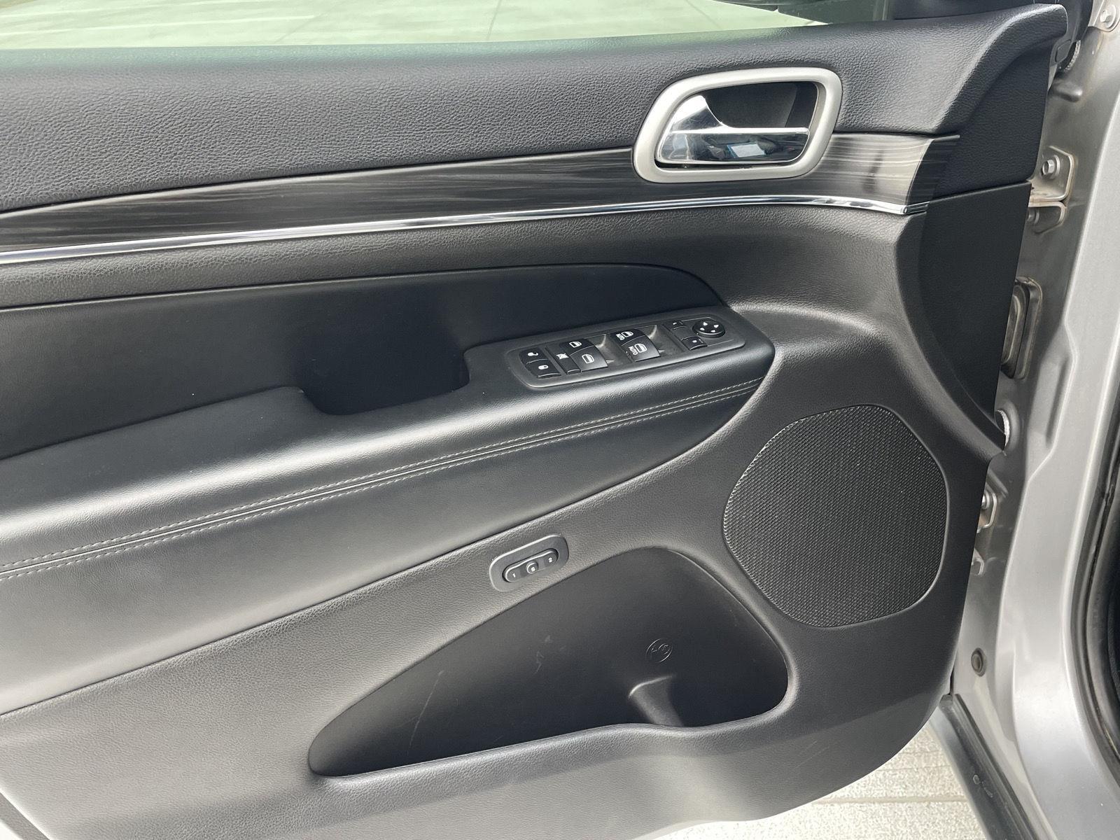 Pre-Owned 2019 Jeep Grand Cherokee for sale in Grand Island NE