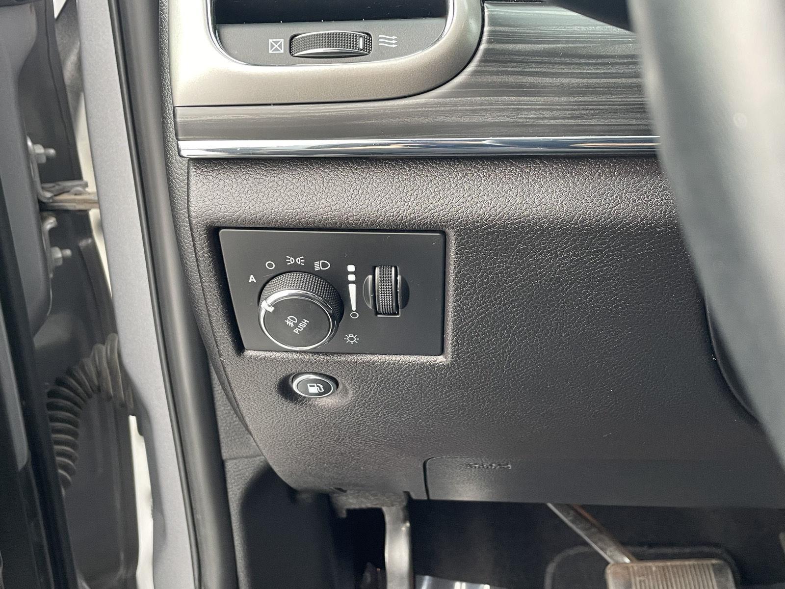 Pre-Owned 2019 Jeep Grand Cherokee for sale in Grand Island NE