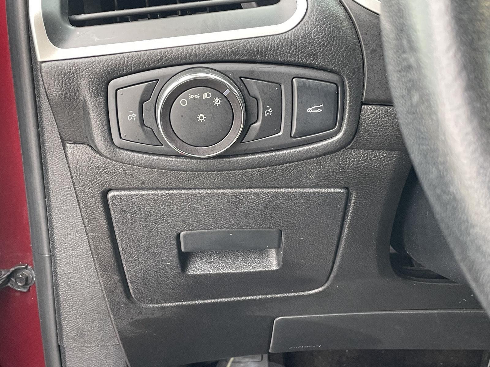 Pre-Owned 2016 Ford Edge for sale in Grand Island NE