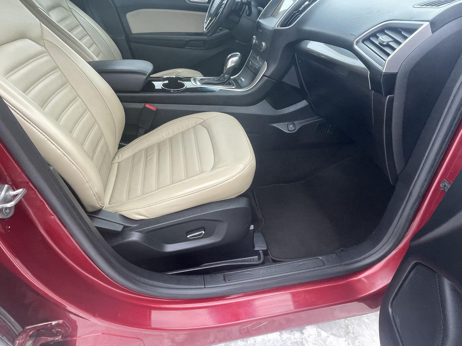 Pre-Owned 2016 Ford Edge for sale in Grand Island NE