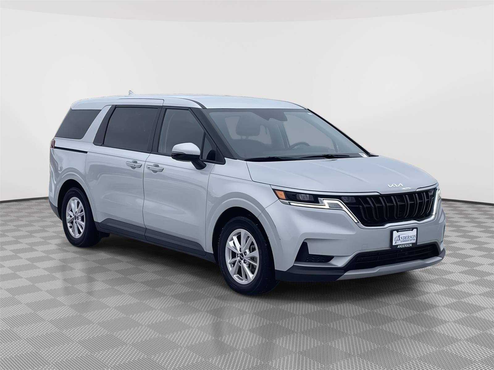 Pre-Owned 2022 Kia Carnival for sale in Grand Island NE