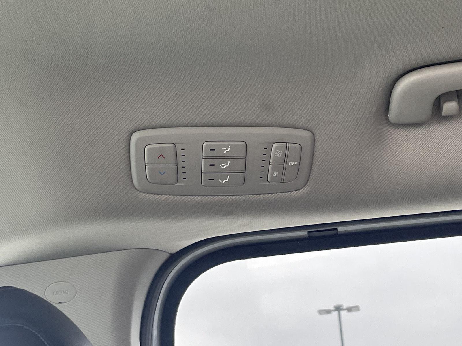 Pre-Owned 2022 Kia Carnival for sale in Grand Island NE