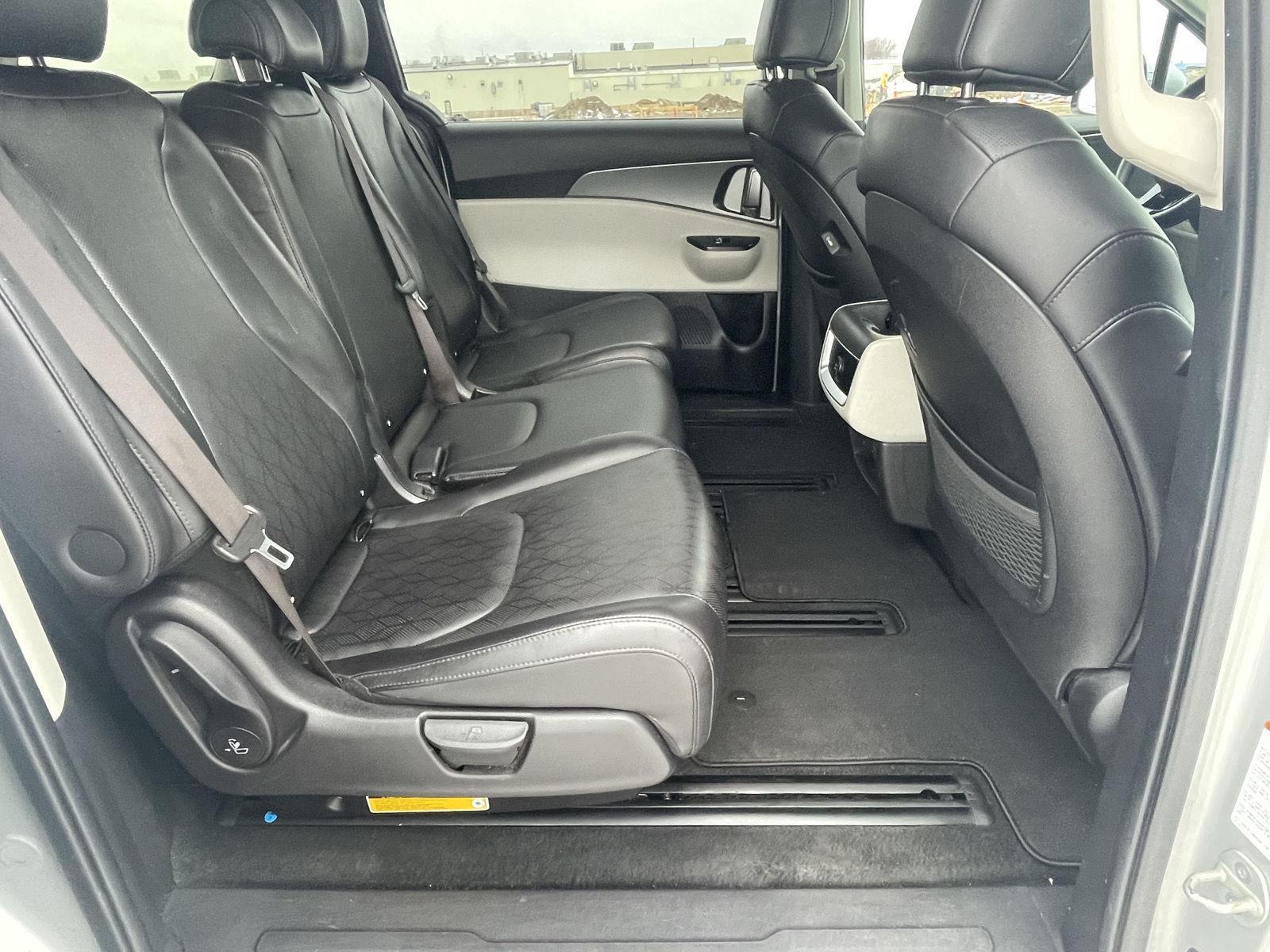 Pre-Owned 2022 Kia Carnival for sale in Grand Island NE