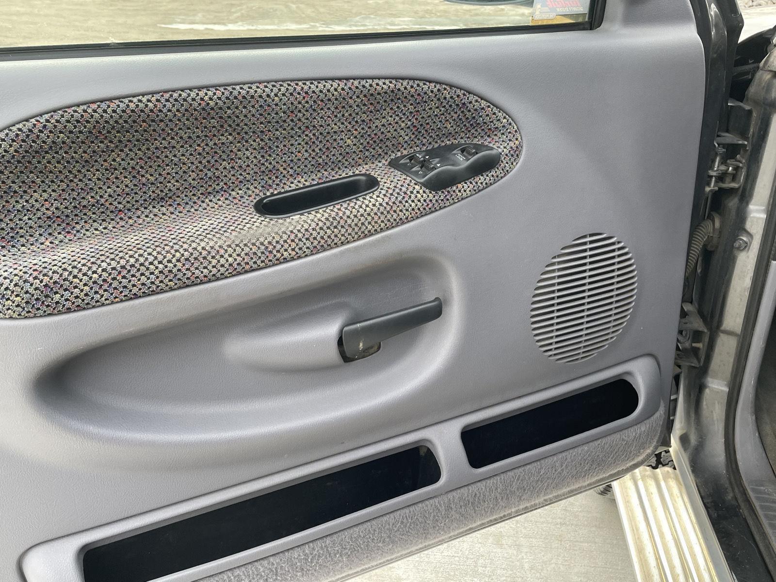 Used 2001 Dodge Ram 1500 for sale in Grand Island NE