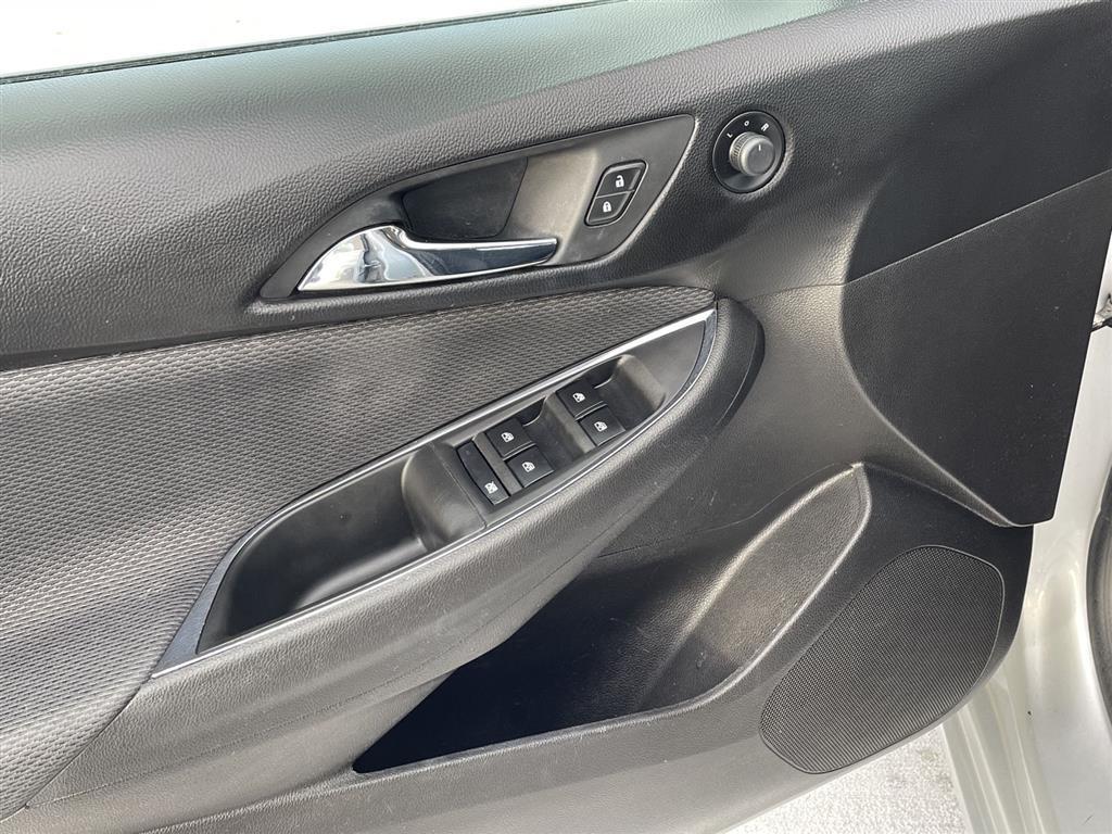 Used 2018 Chevrolet Cruze for sale in Grand Island NE