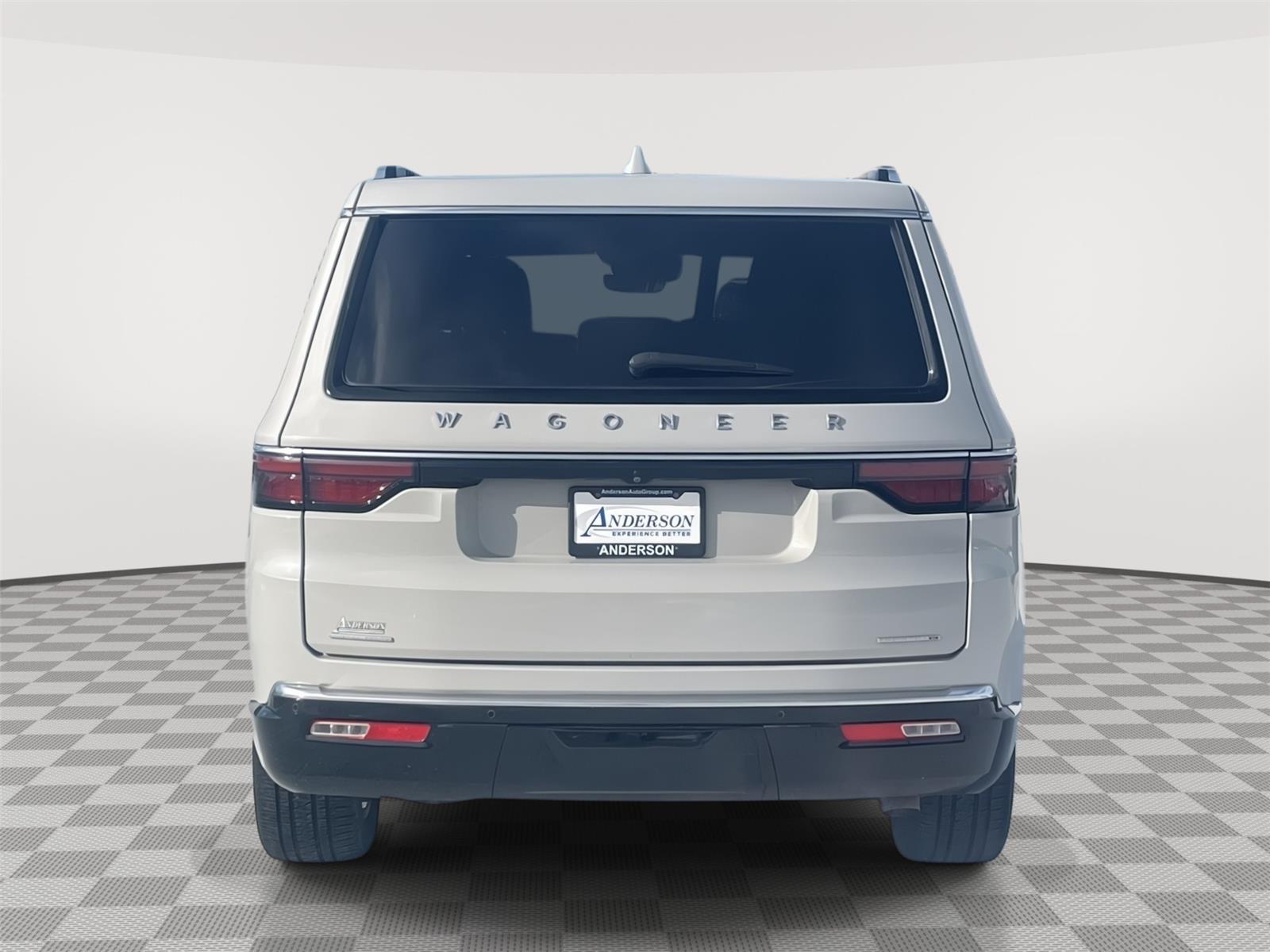 Used 2022 Jeep Wagoneer for sale in Grand Island NE