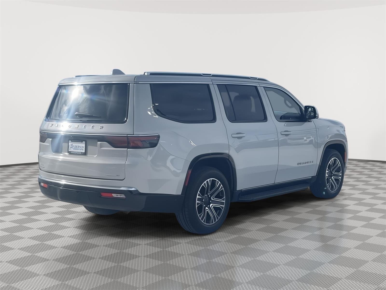 Used 2022 Jeep Wagoneer for sale in Grand Island NE