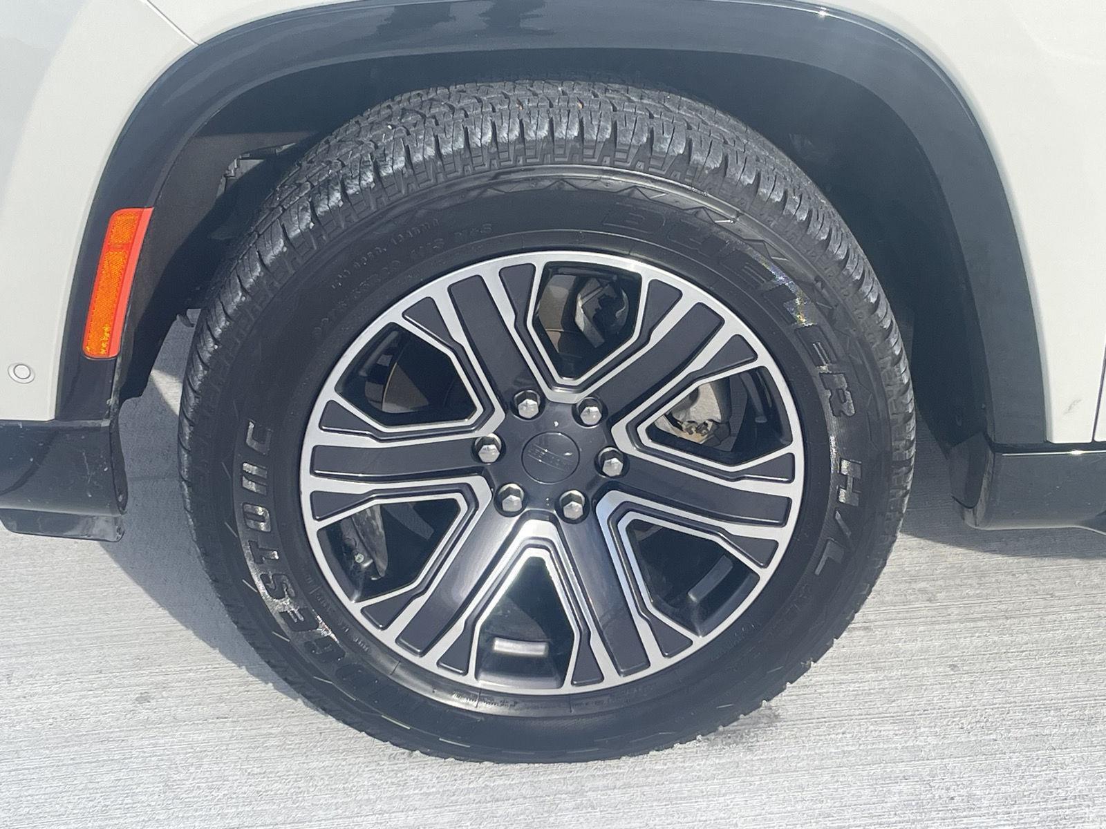 Used 2022 Jeep Wagoneer for sale in Grand Island NE