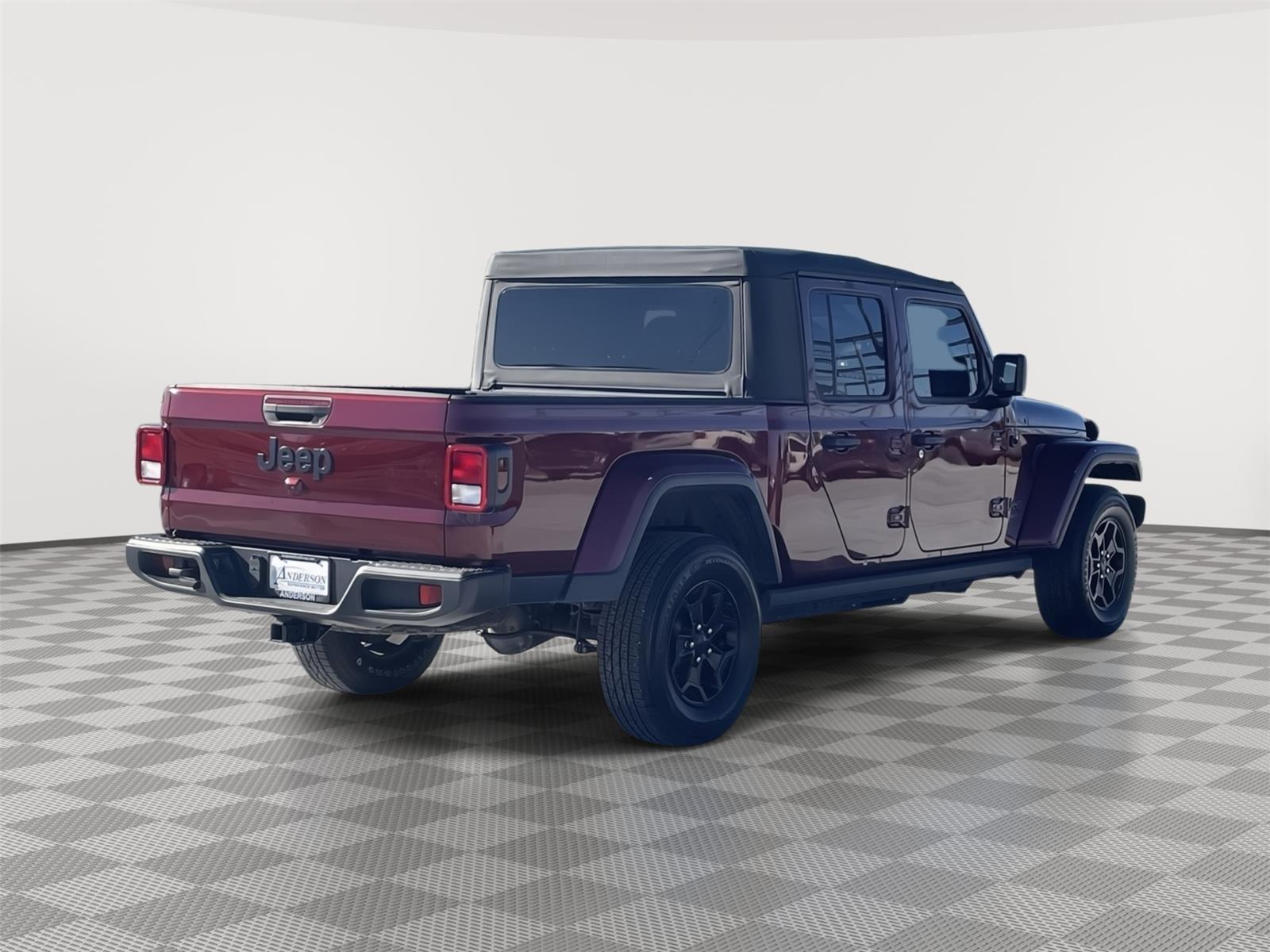 Pre-Owned 2021 Jeep Gladiator for sale in Grand Island NE
