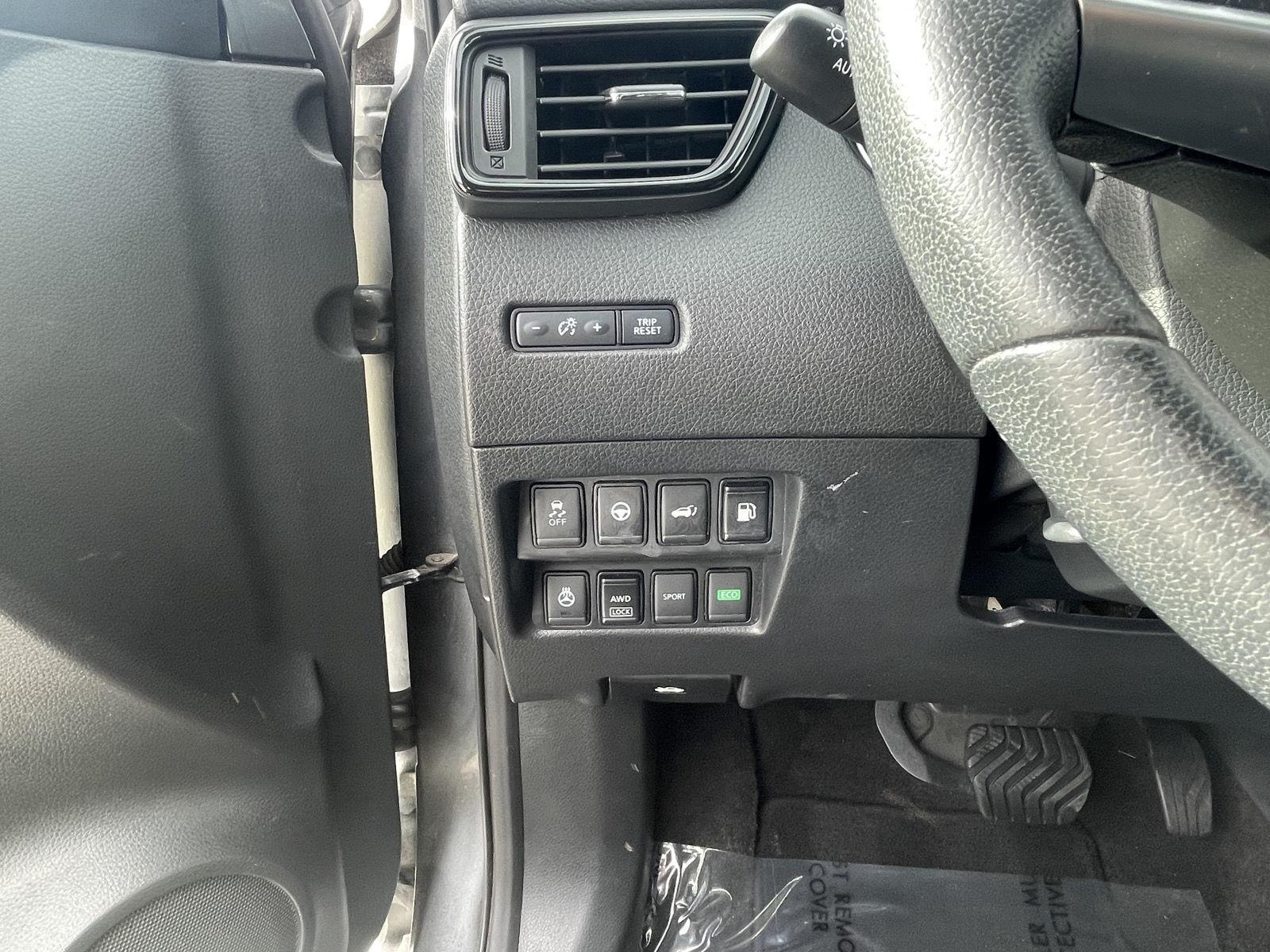 Pre-Owned 2020 Nissan Rogue for sale in Grand Island NE