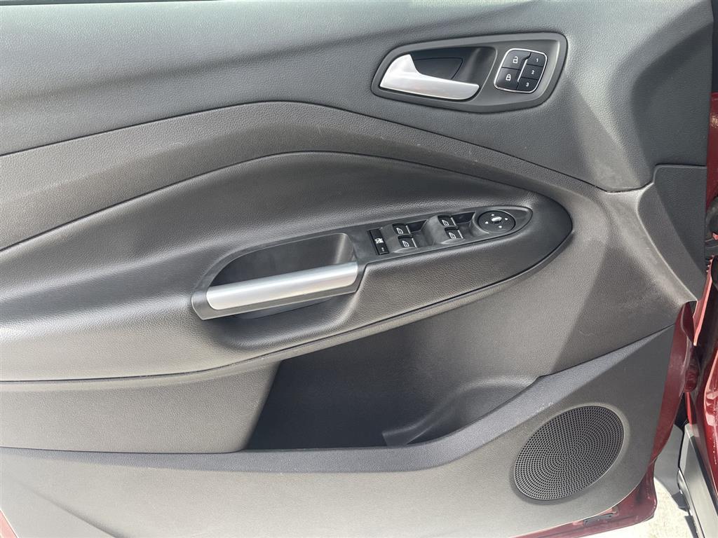 Pre-Owned 2015 Ford Escape for sale in Grand Island NE