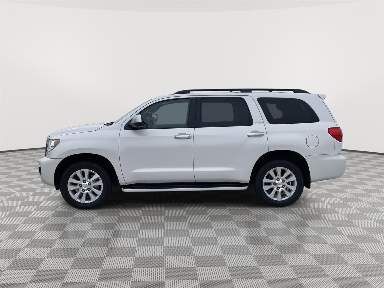 Used 2014 Toyota Sequoia for sale in Grand Island NE