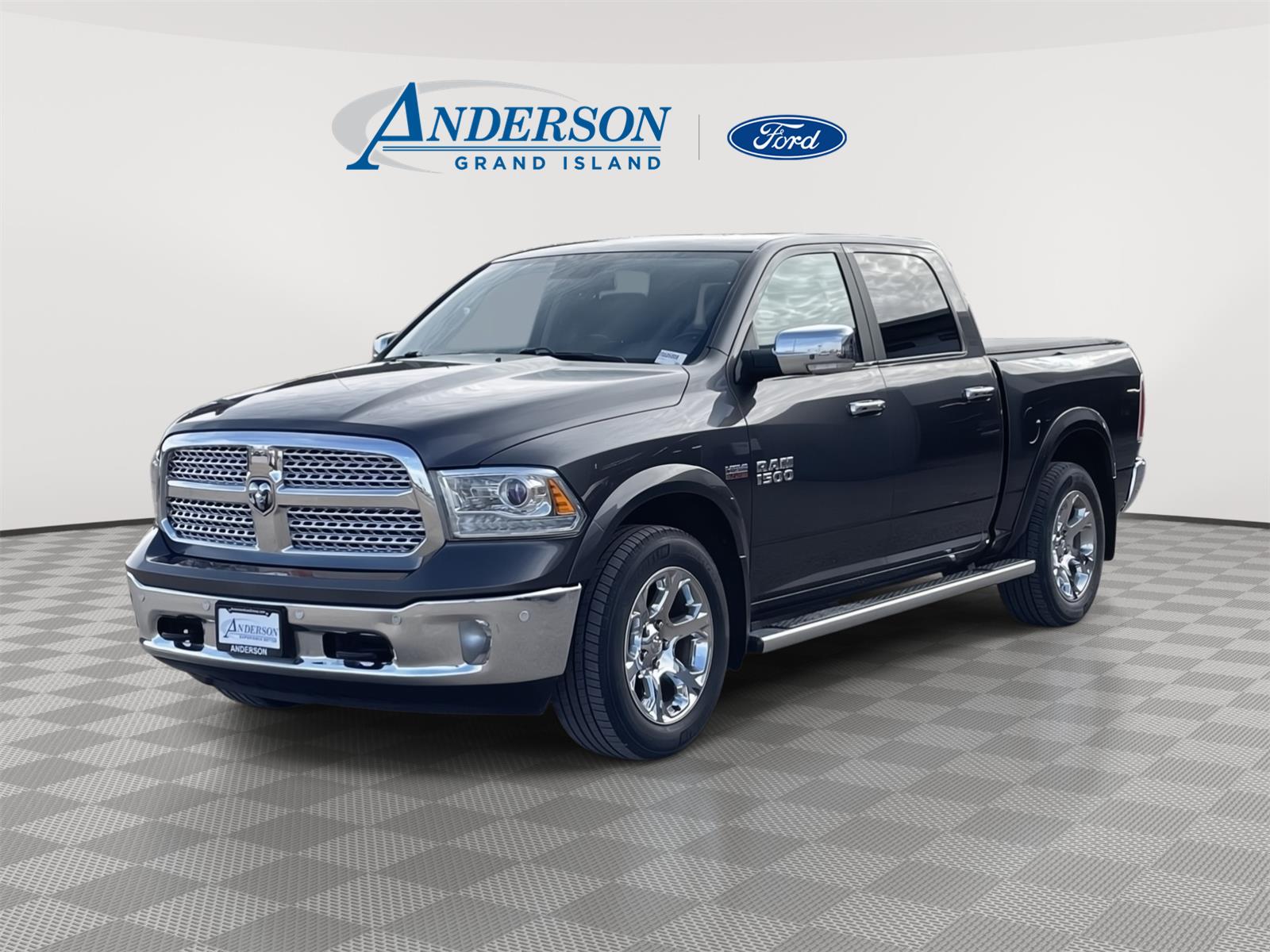 2018 RAM 1500 Laramie Crew Cab 4WD