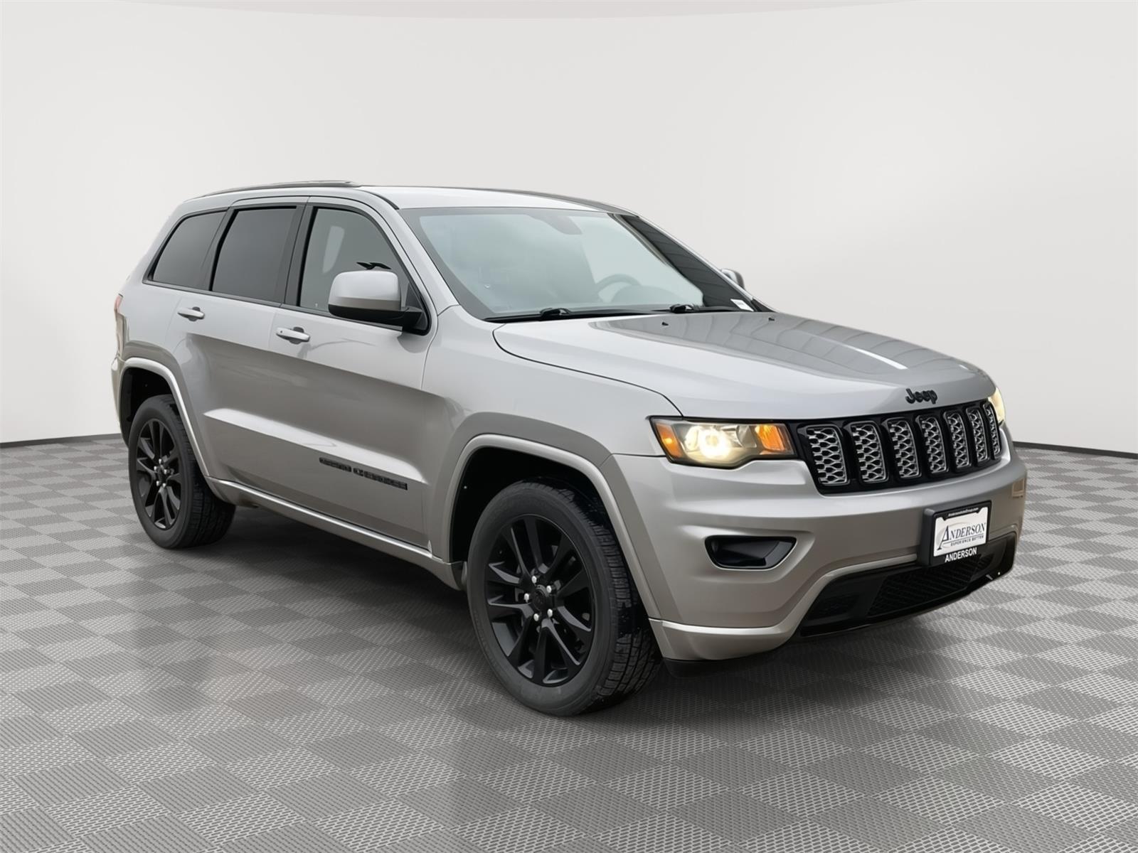 Pre-Owned 2018 Jeep Grand Cherokee for sale in Grand Island NE