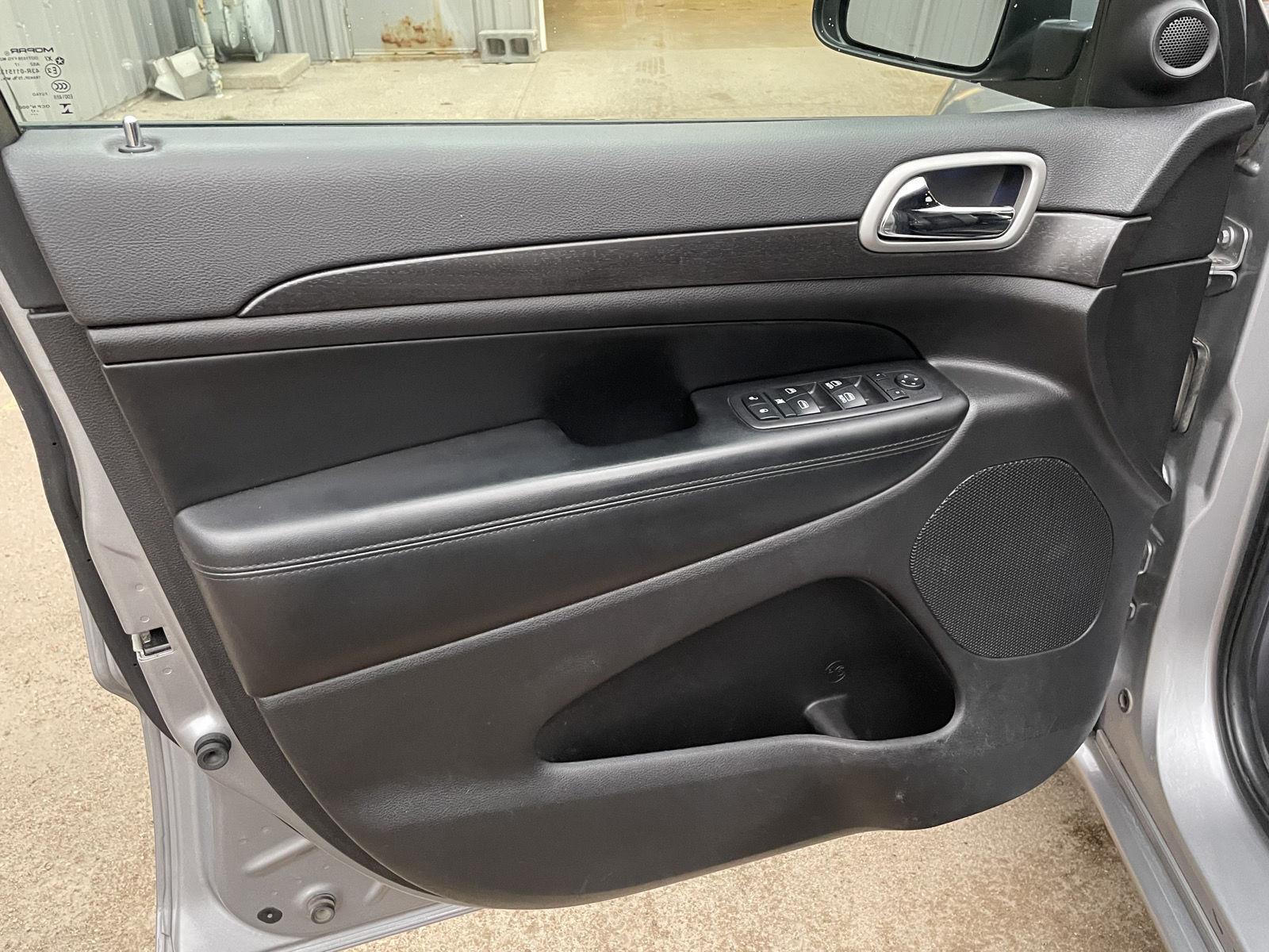 Pre-Owned 2018 Jeep Grand Cherokee for sale in Grand Island NE