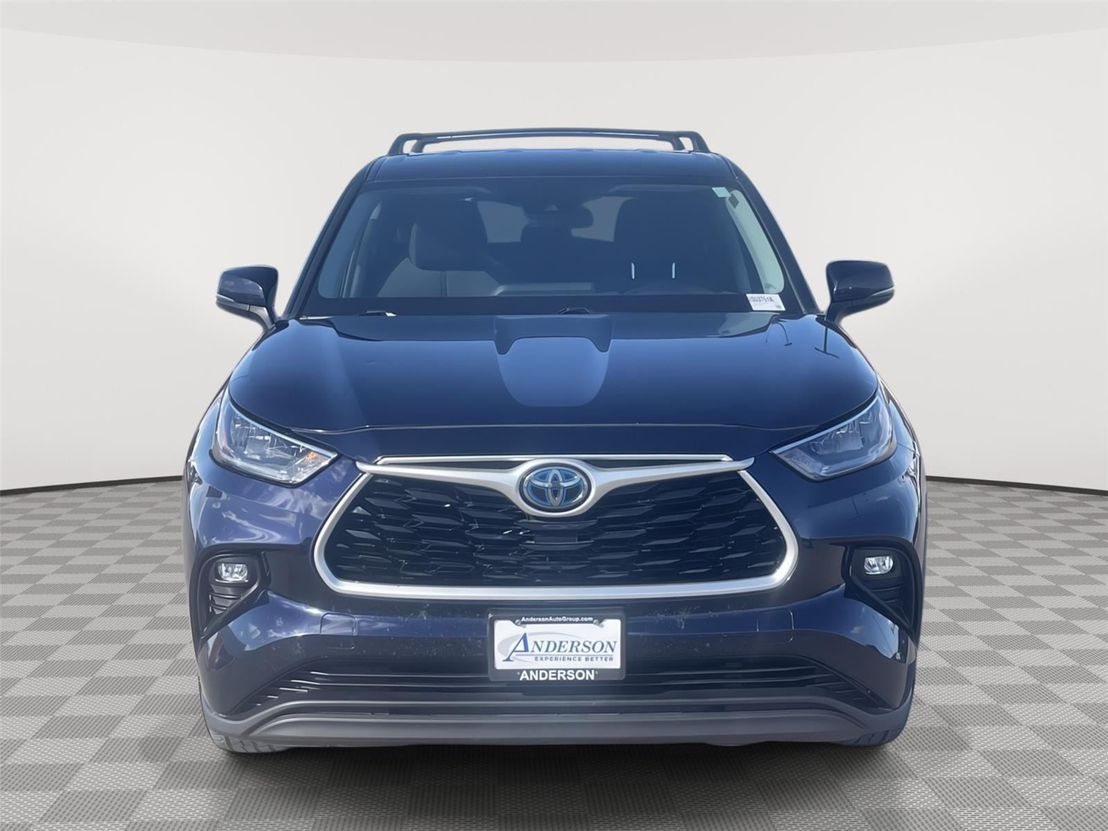Pre-Owned 2020 Toyota Highlander for sale in Grand Island NE