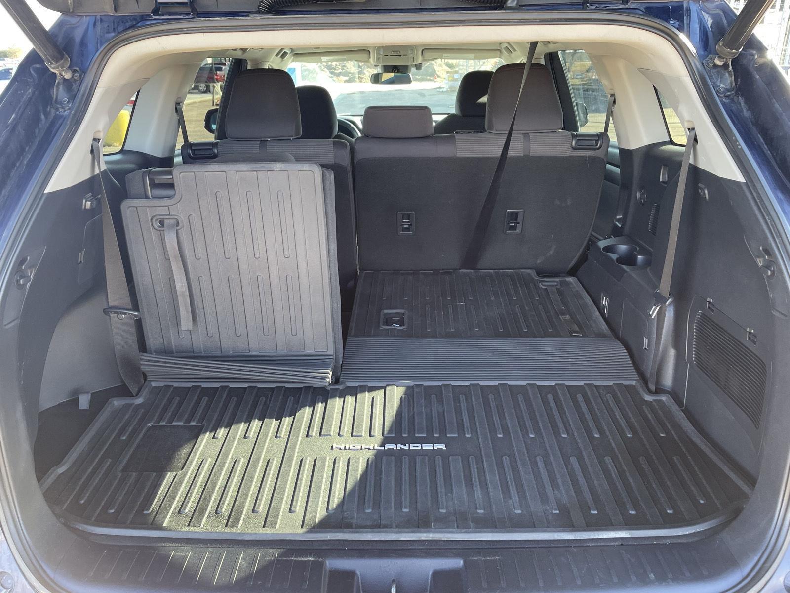 Pre-Owned 2020 Toyota Highlander for sale in Grand Island NE