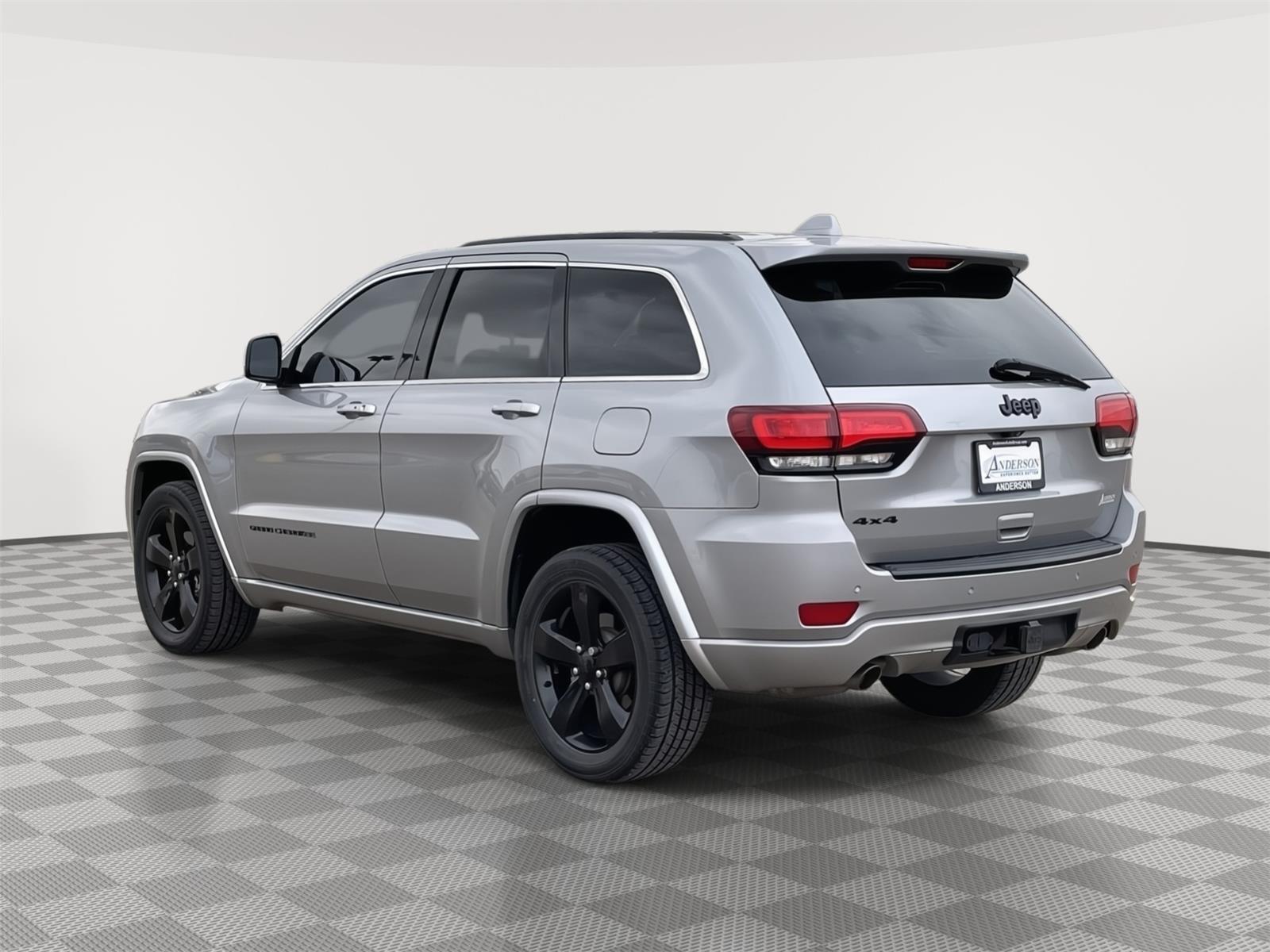 Pre-Owned 2015 Jeep Grand Cherokee for sale in Grand Island NE