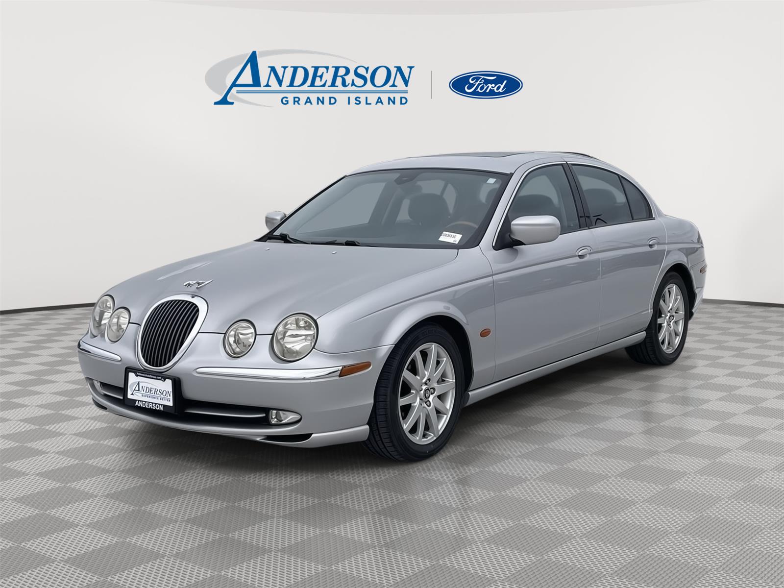 2001 Jaguar S-TYPE 4.0L V8 RWD