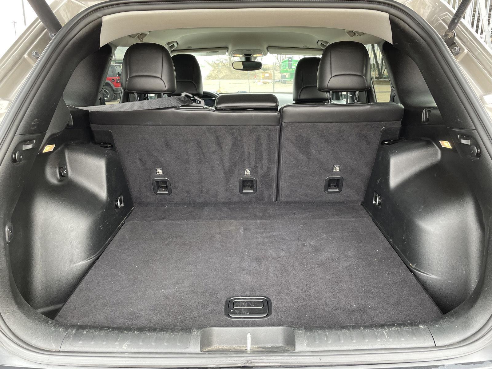 Used 2019 Jeep Cherokee for sale in Grand Island NE