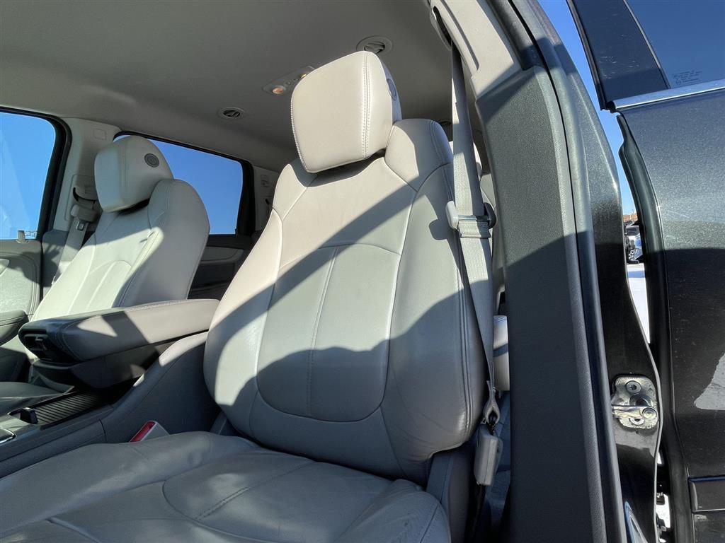 Used 2014 Chevrolet Traverse for sale in Grand Island NE