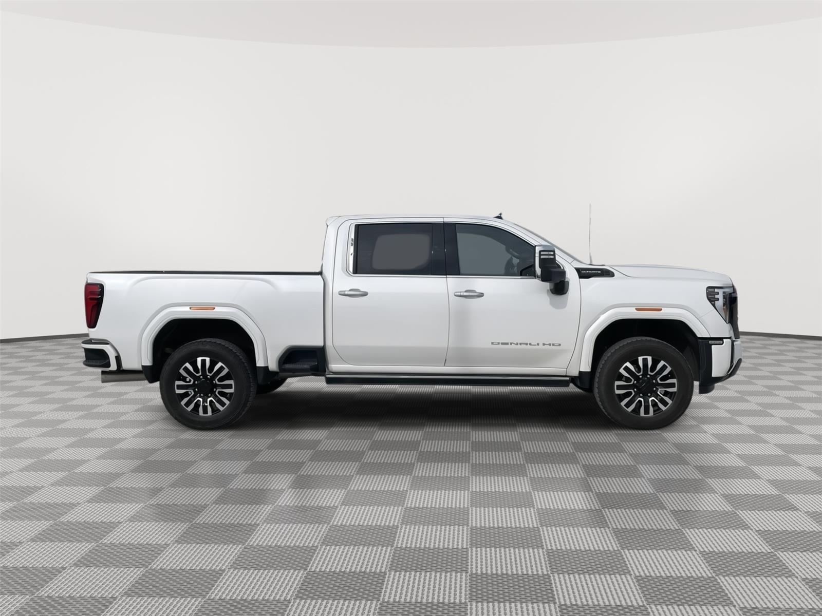 Used 2025 GMC Sierra 2500HD for sale in Grand Island NE