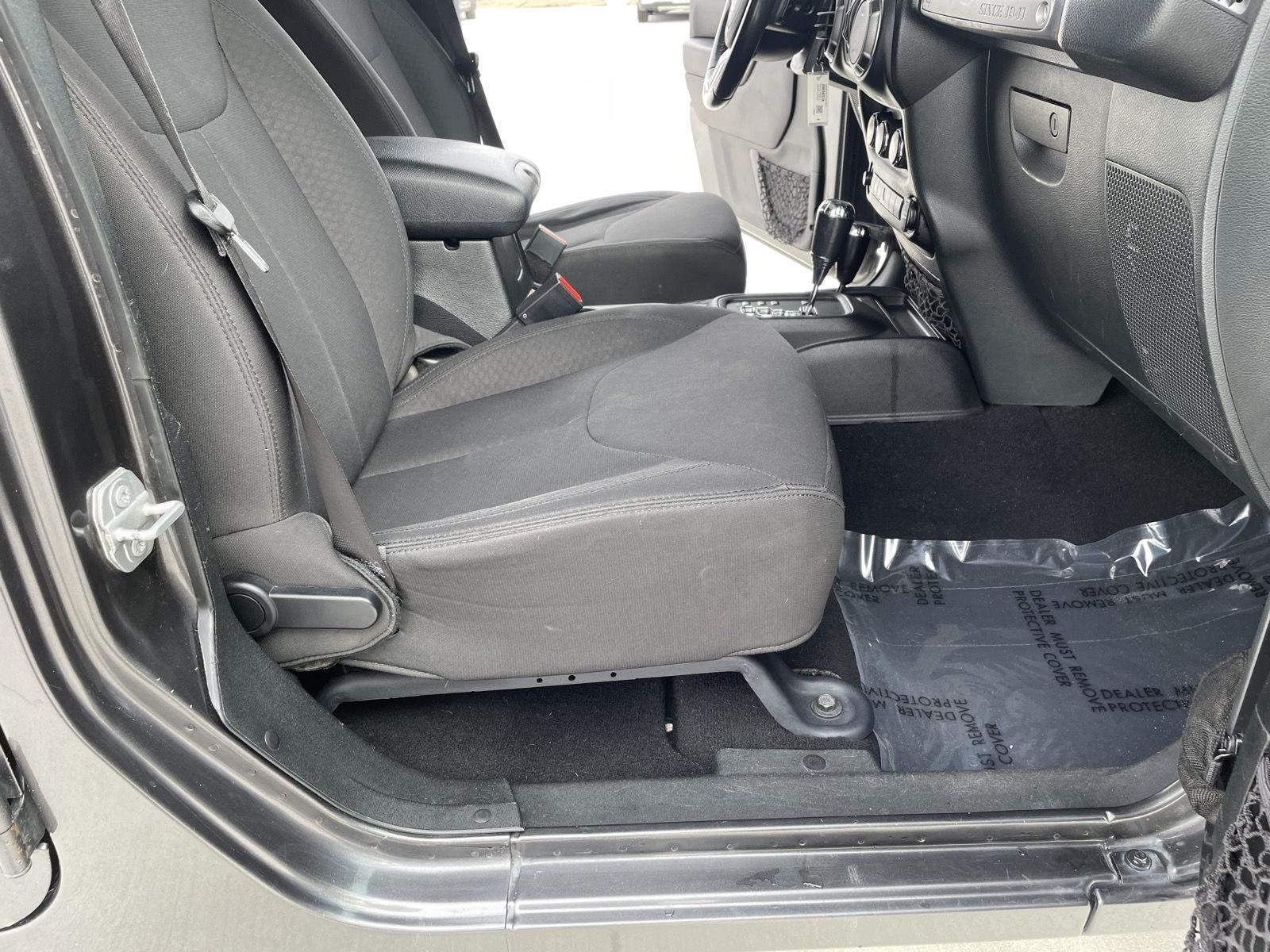 Pre-Owned 2018 Jeep Wrangler JK Unlimited for sale in Grand Island NE