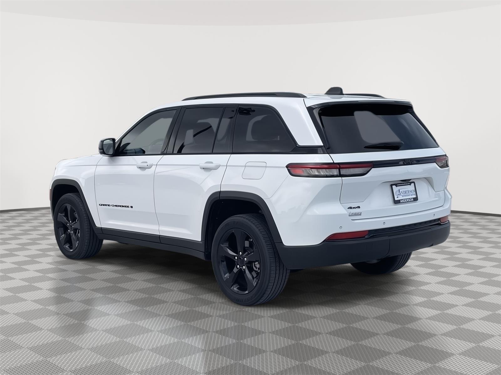 Pre-Owned 2023 Jeep Grand Cherokee for sale in Grand Island NE