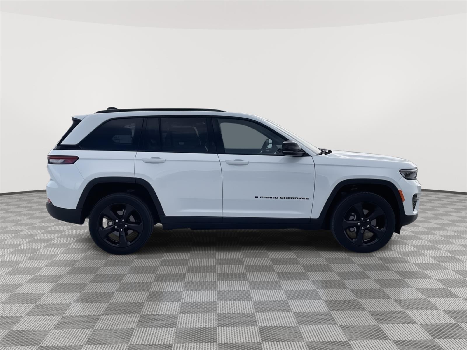 Pre-Owned 2023 Jeep Grand Cherokee for sale in Grand Island NE