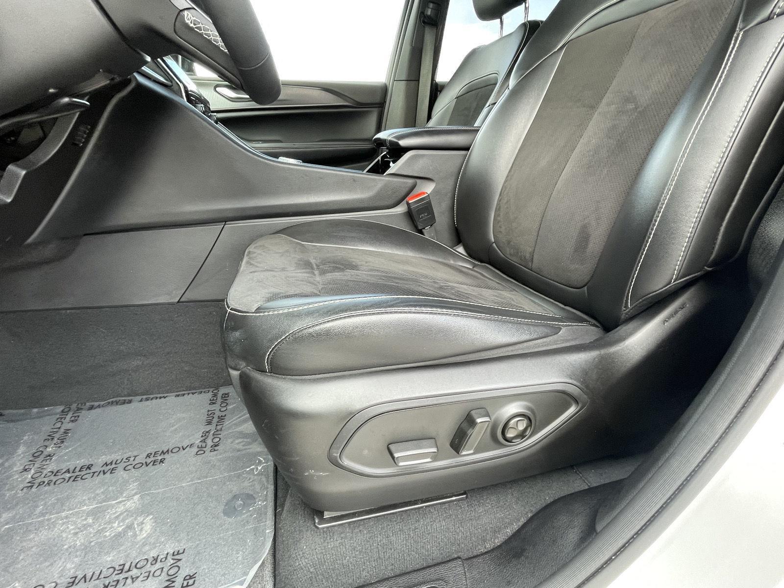 Pre-Owned 2023 Jeep Grand Cherokee for sale in Grand Island NE