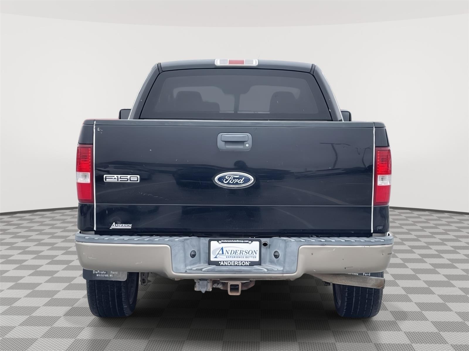 Vehicle photo 5