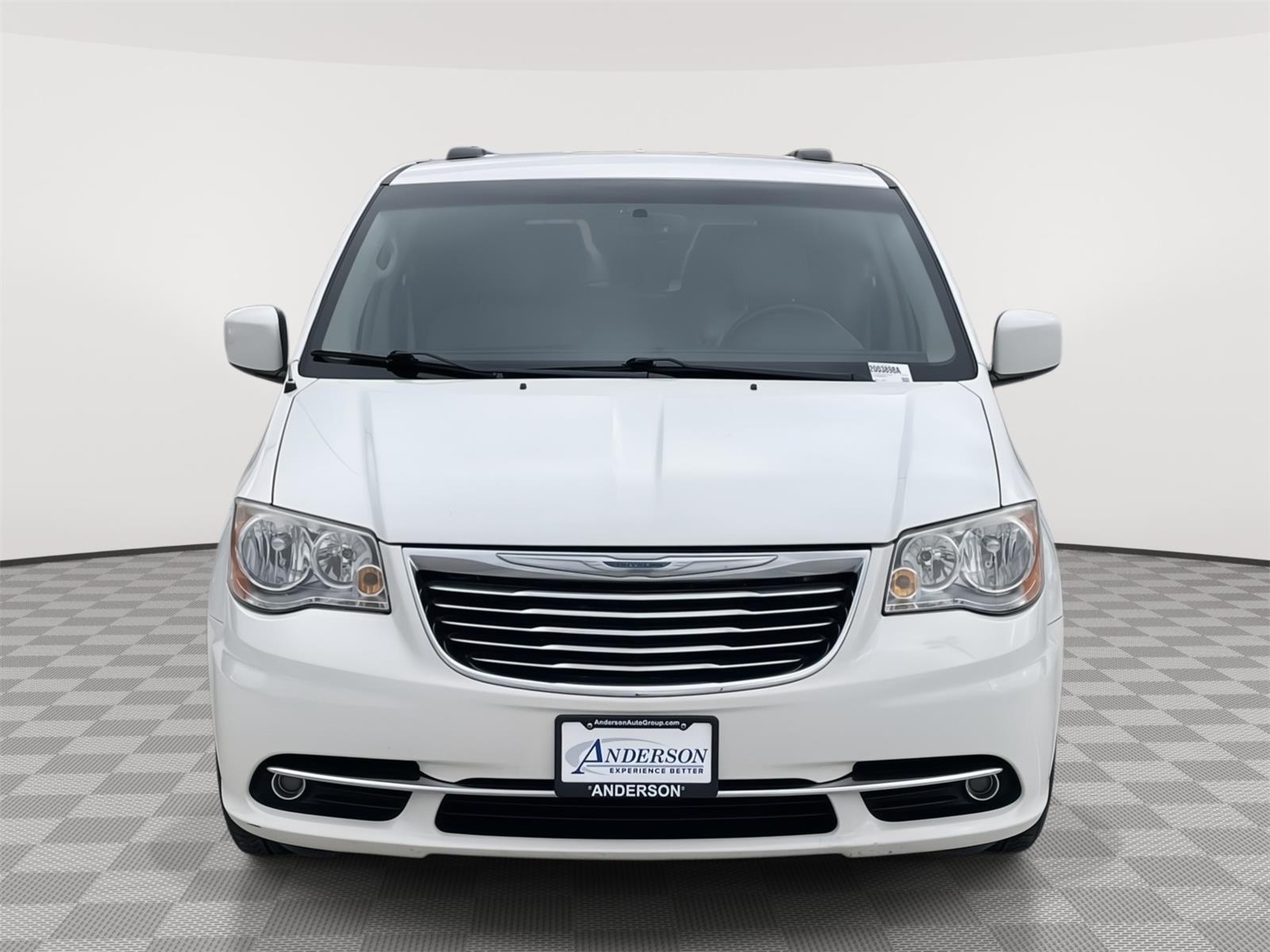 Used 2013 Chrysler Town and Country for sale in Grand Island NE
