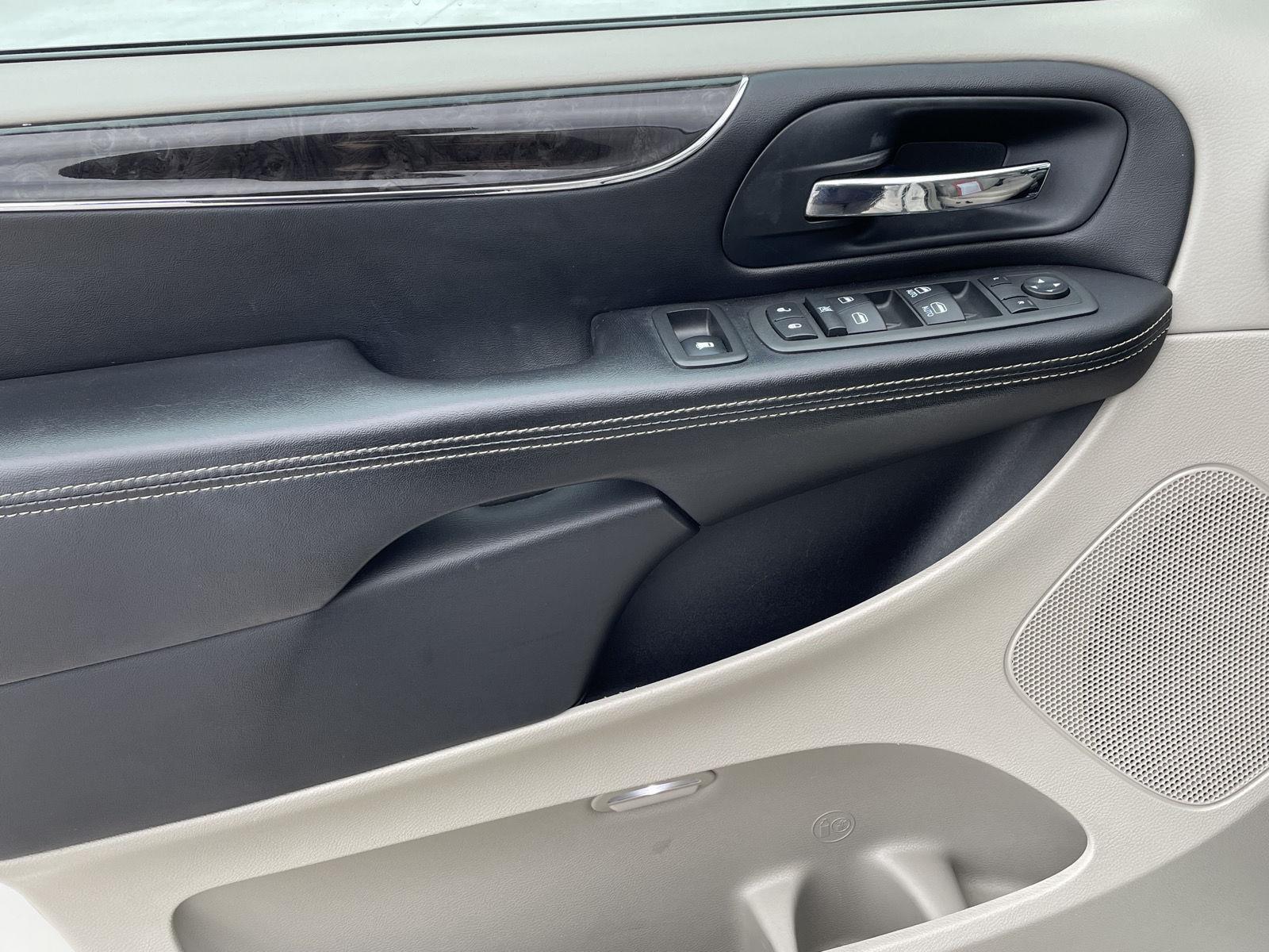 Used 2013 Chrysler Town and Country for sale in Grand Island NE