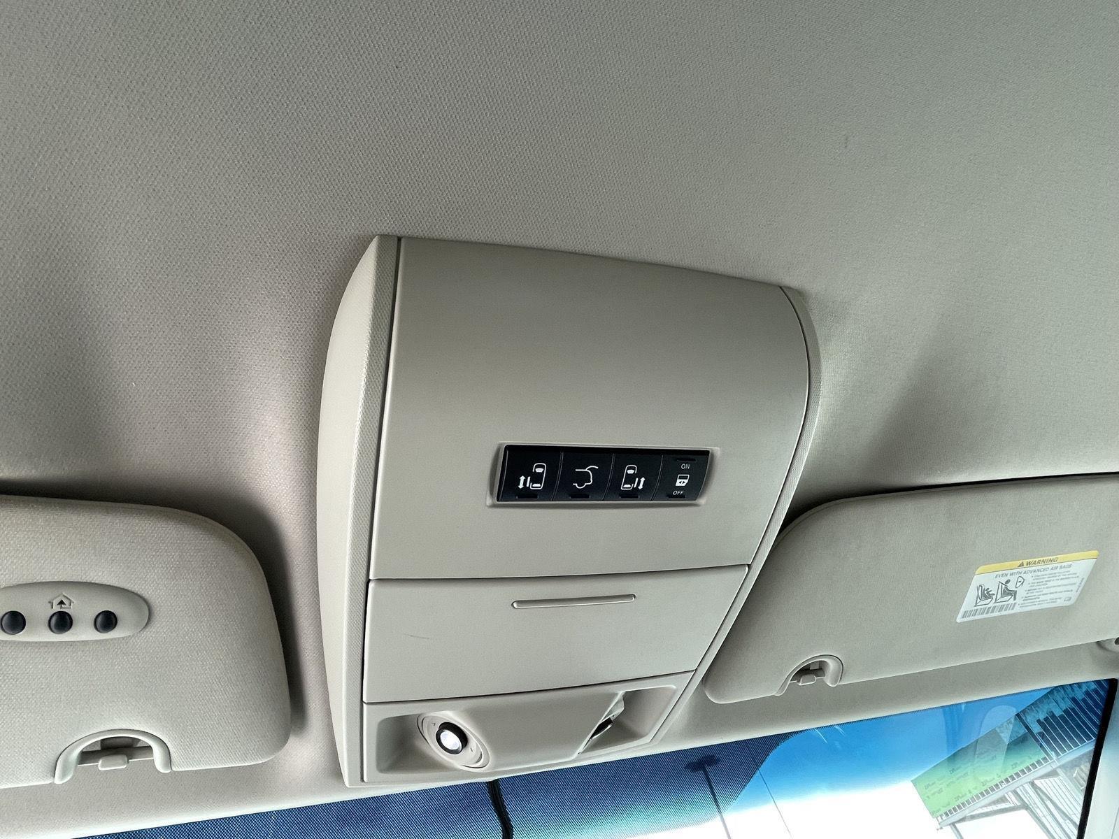 Used 2013 Chrysler Town and Country for sale in Grand Island NE