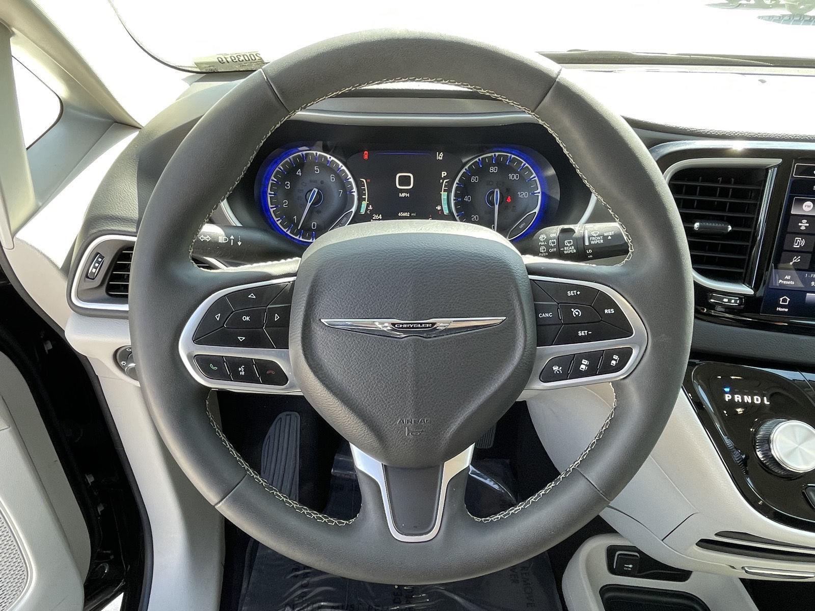 Used 2024 Chrysler Pacifica for sale in Grand Island NE