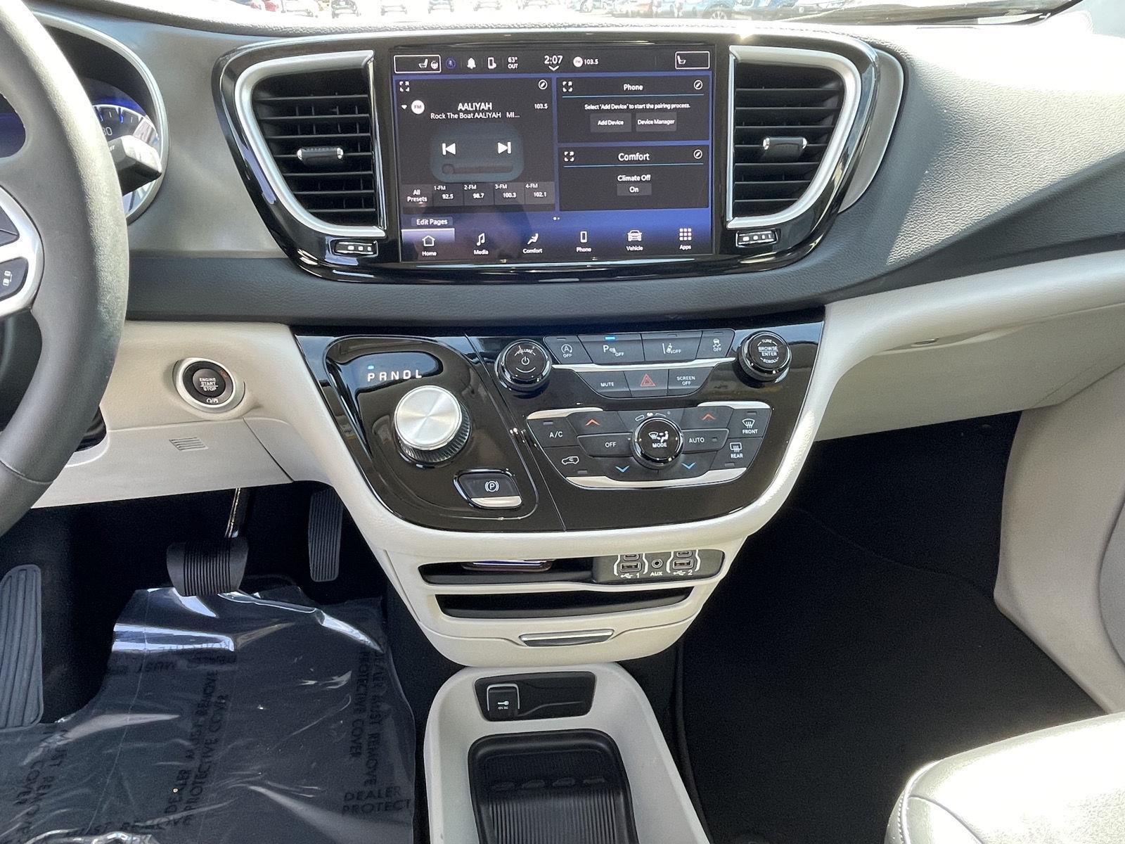 Used 2024 Chrysler Pacifica for sale in Grand Island NE