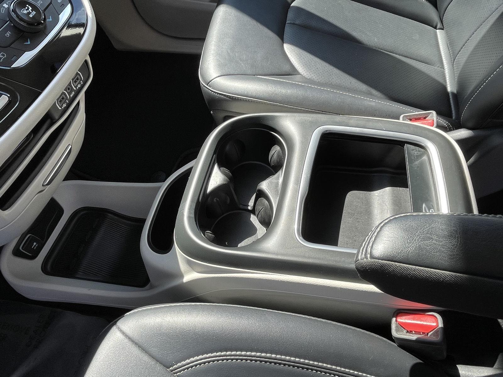 Used 2024 Chrysler Pacifica for sale in Grand Island NE