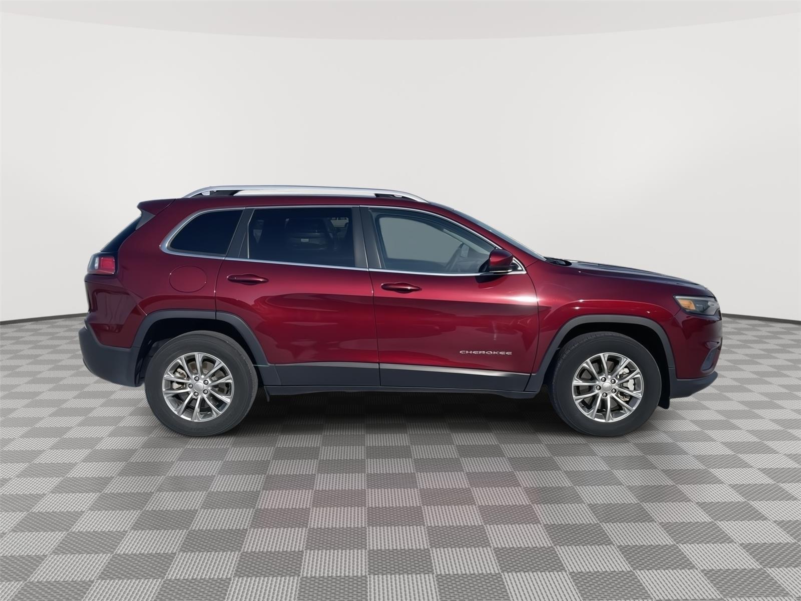 Used 2021 Jeep Cherokee for sale in Grand Island NE