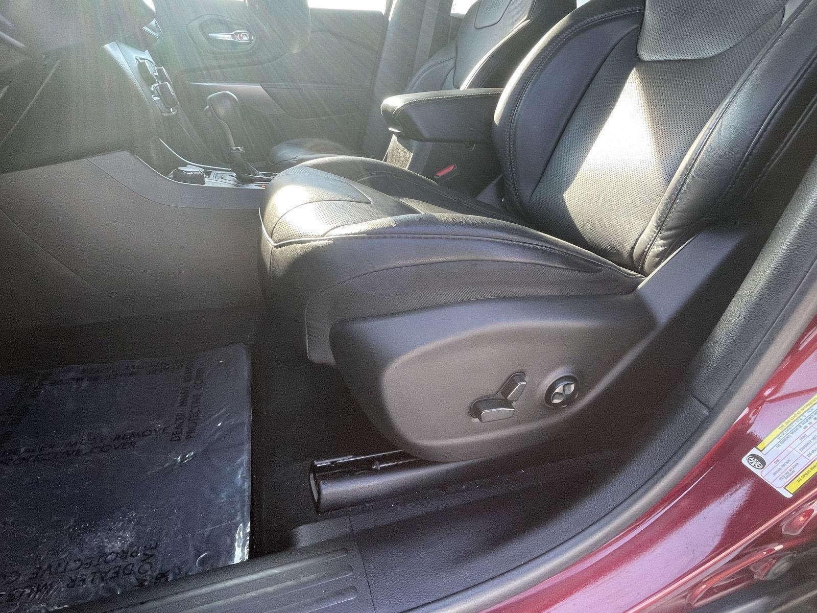 Used 2021 Jeep Cherokee for sale in Grand Island NE