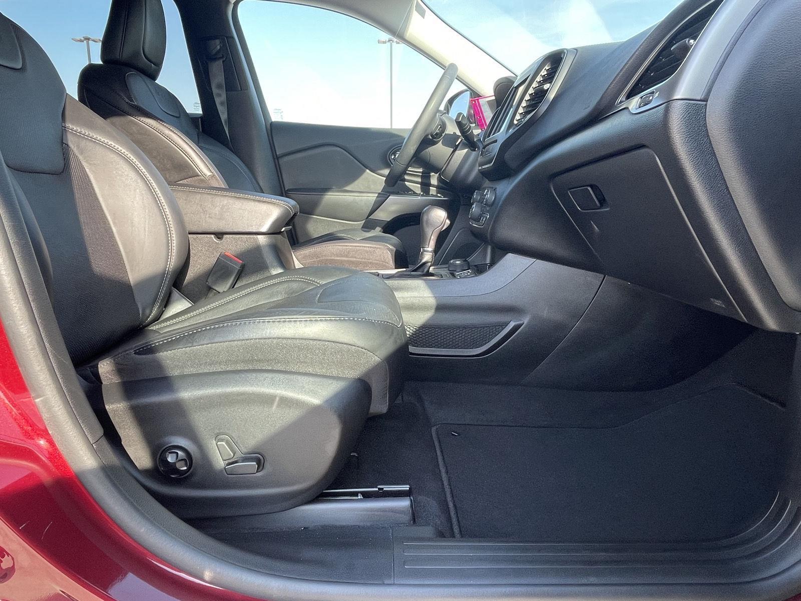 Used 2021 Jeep Cherokee for sale in Grand Island NE