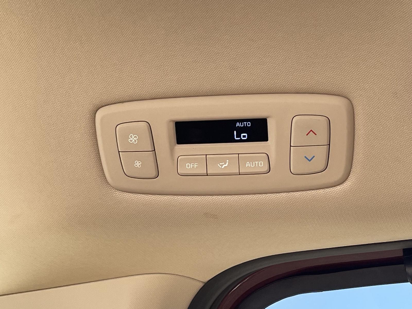 Used 2024 Kia Carnival for sale in Grand Island NE