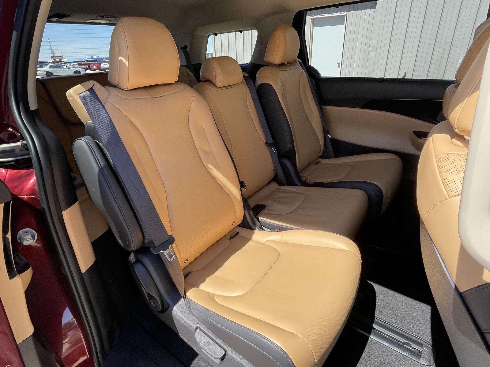 Used 2024 Kia Carnival for sale in Grand Island NE